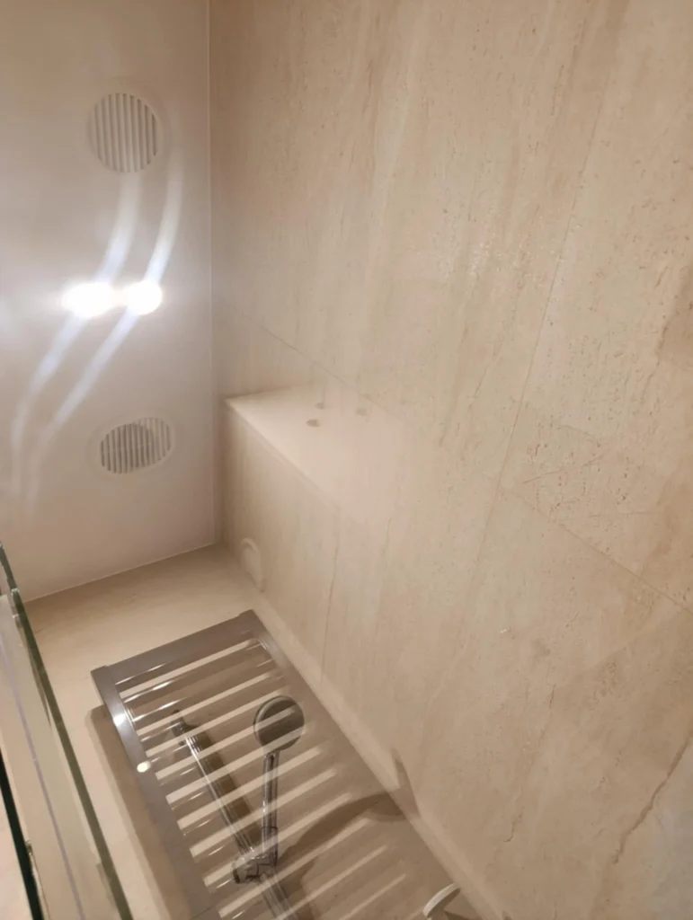 Prysznic po sprzątaniu